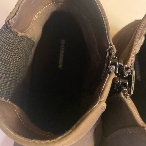 Beautiful ankle booties - Picture 4 of 7